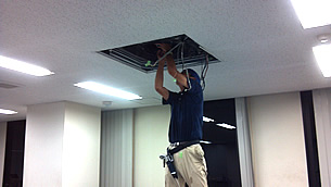 天井埋め込み型エアコンクリーニング施工例